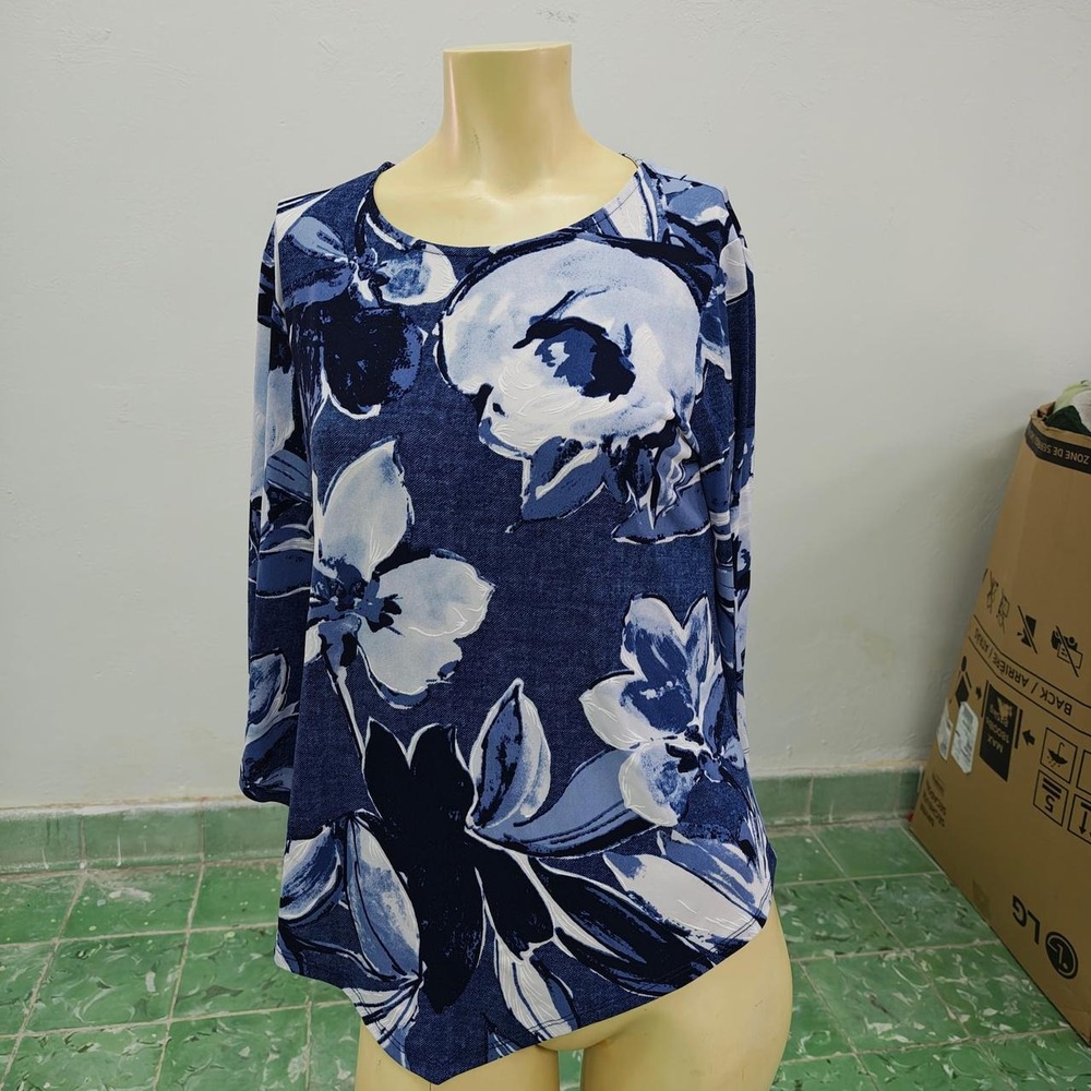 Alfred Dunner Petite PS Blue Floral Long Sleeve Top Blouse Navy White Floral